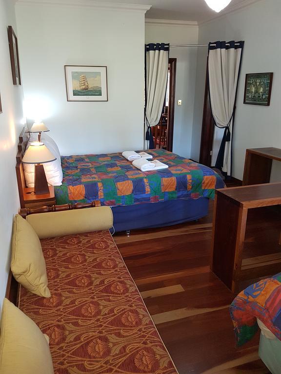 Admiral Stirling Motel